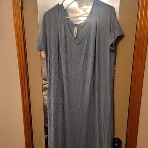 Zenana Outfitters Large Blue Maxi Dress